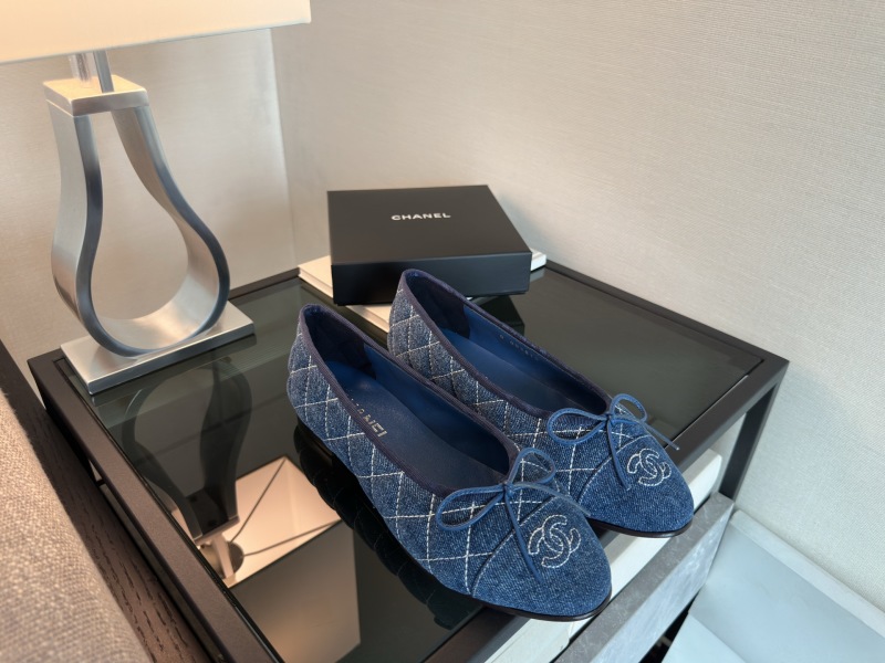 Балетки Chanel из джинсовой ткани