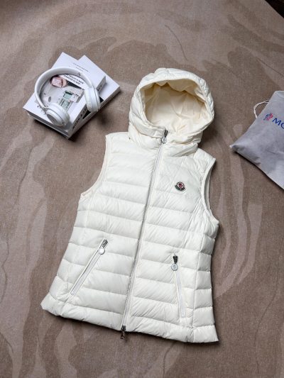 Жилет Moncler