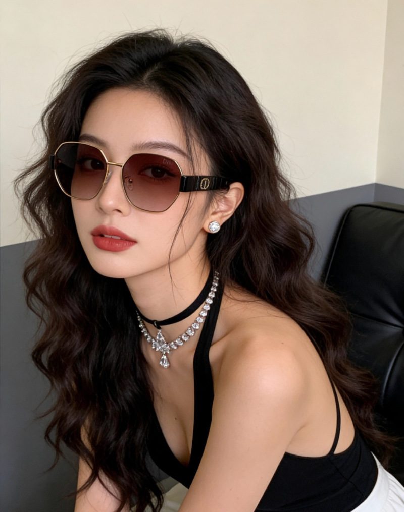 Солнцезащитные очки Dior