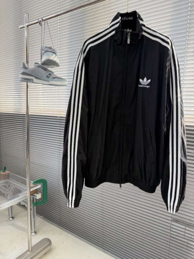 Спортивная Balenciaga x