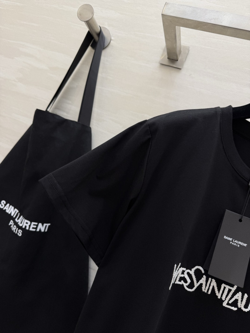 Женская футболка черная с белой вышивкой Saint Laurent