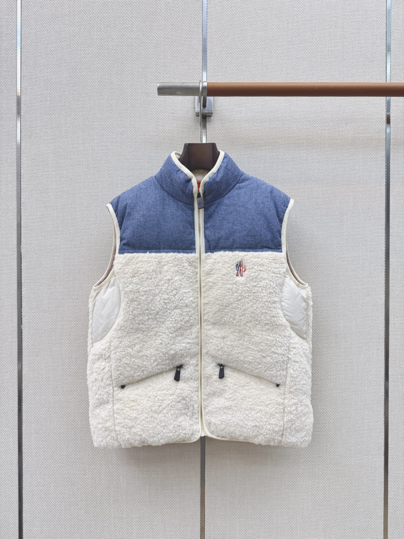 Жилет Moncler