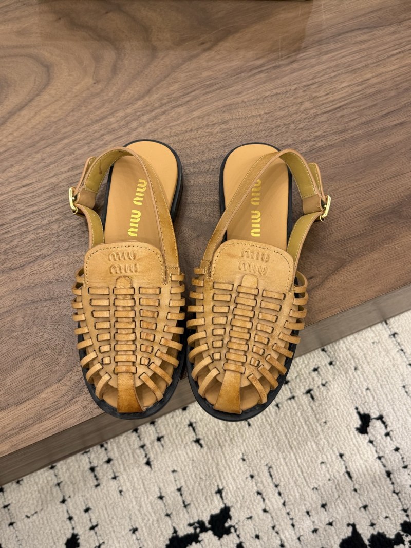 Сандалии Miu Miu плетеные с ремешком