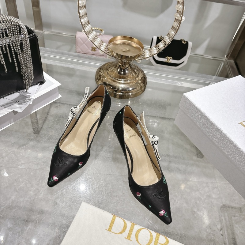 Женские туфли с вышивкой и бантом, заостренный носок Dior