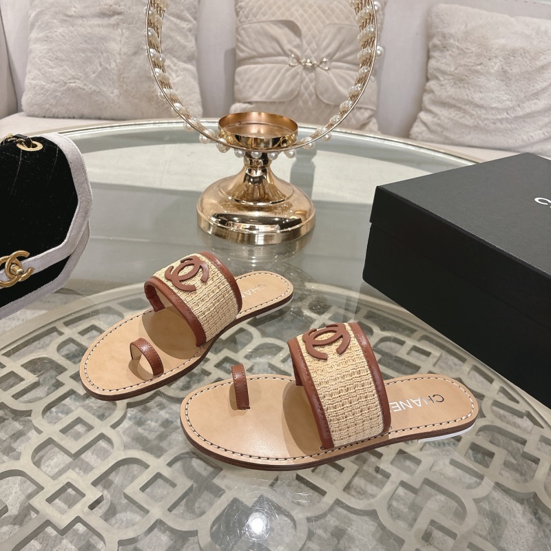 Женские шлёпанцы из ткани с логотипом Chanel
