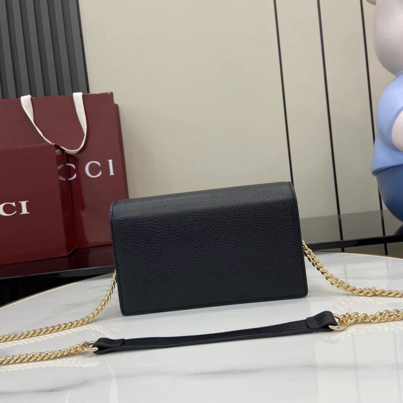 Черная кожаная сумка-клатч с цепочкой Gucci