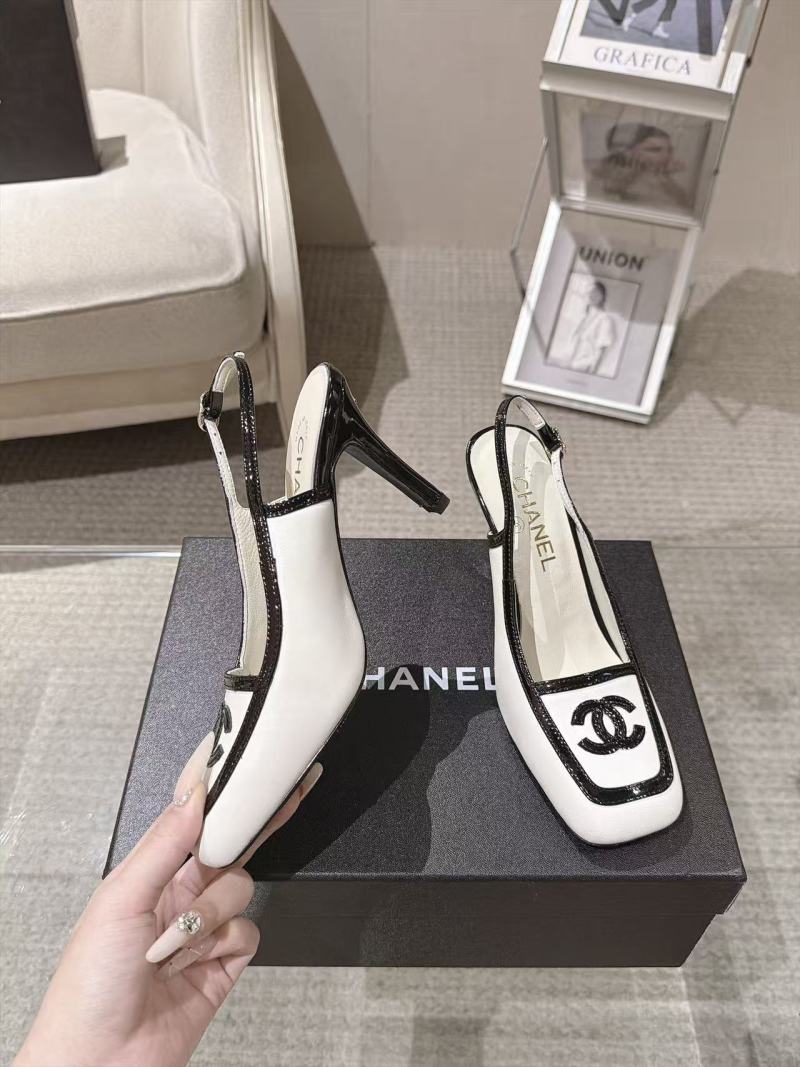 Женские туфли Chanel Мэри Джейн белого цвета