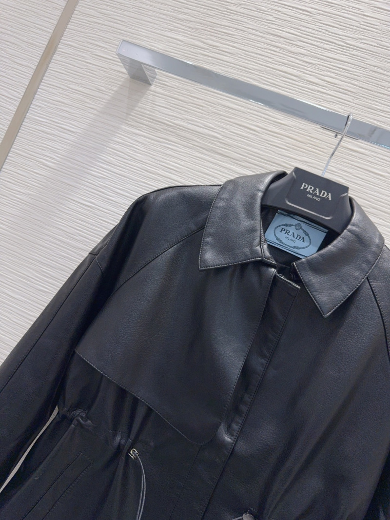 Пальто Prada