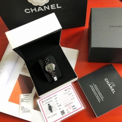 Часы Chanel