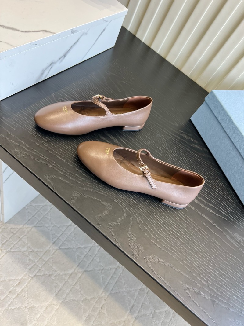 Балетки Prada