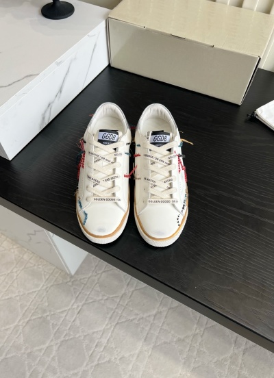 Кроссовки Golden Goose
