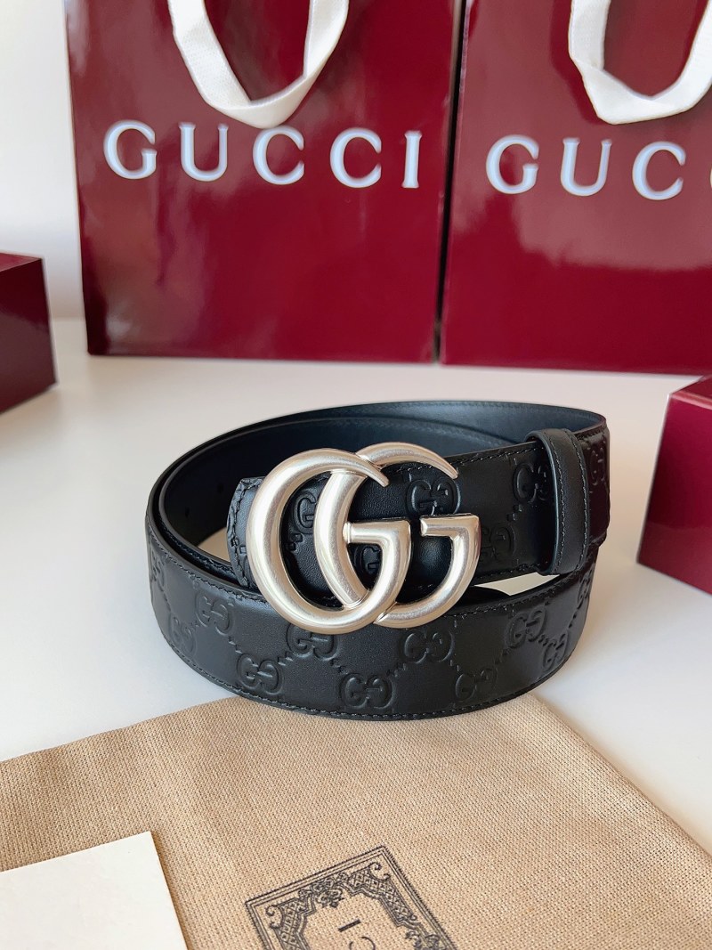 Кожаный ремень Gucci с логотипом GG