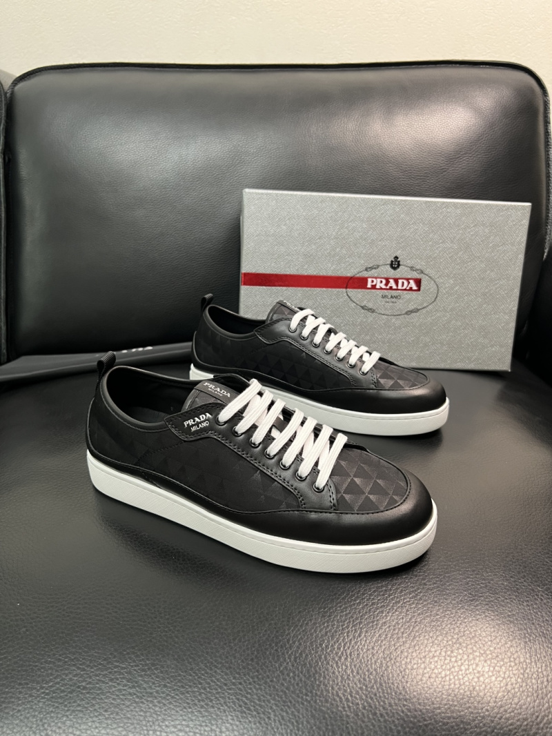 Мужские кроссовки Prada