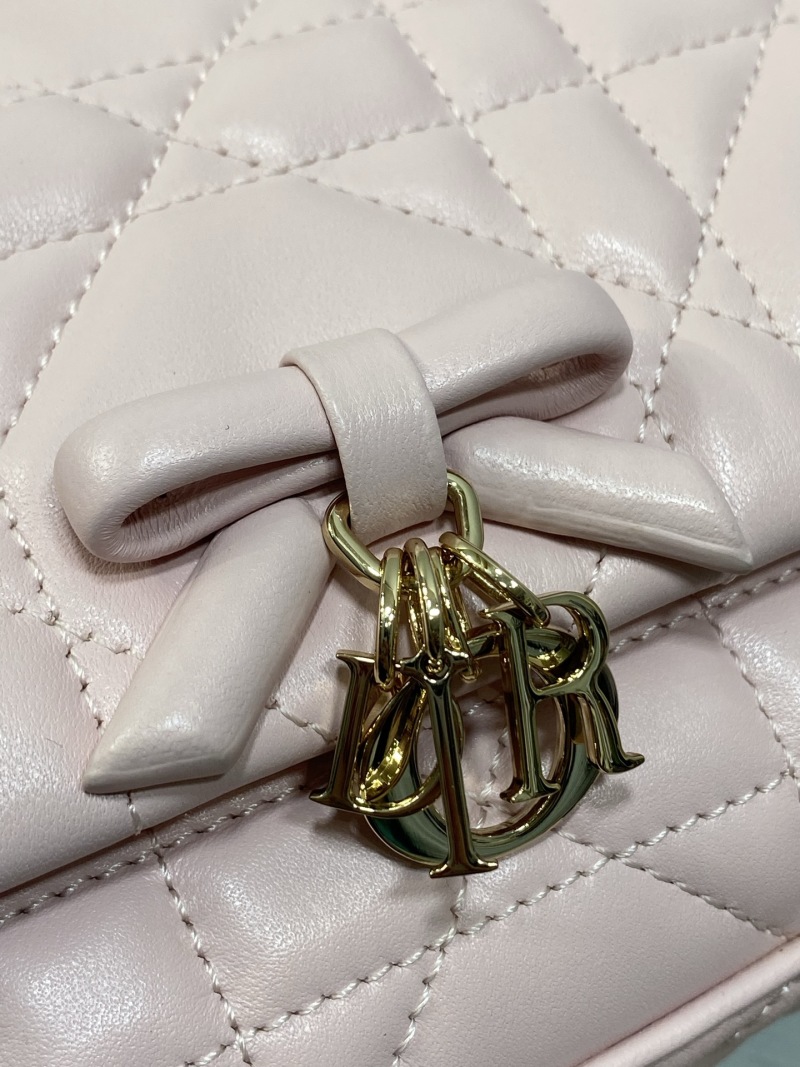 Женская сумка Dior розовый