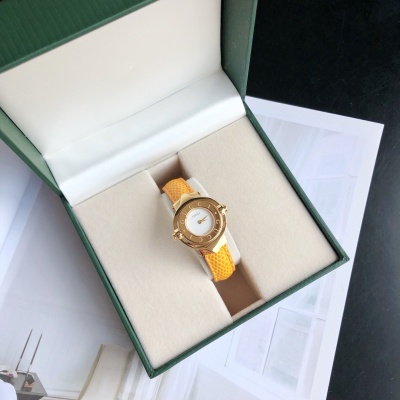 Часы Gucci