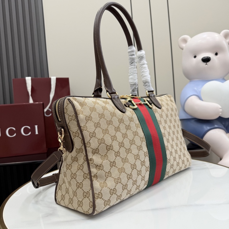 Сумка Gucci с монограммой и полосой
