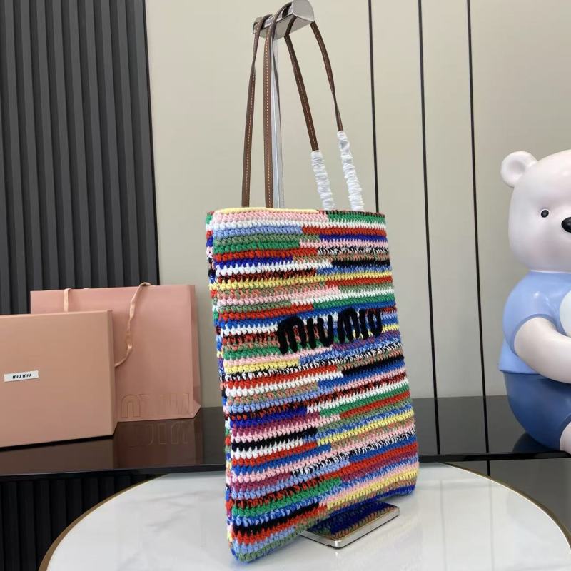 Сумка Miu Miu вязаная разноцветная