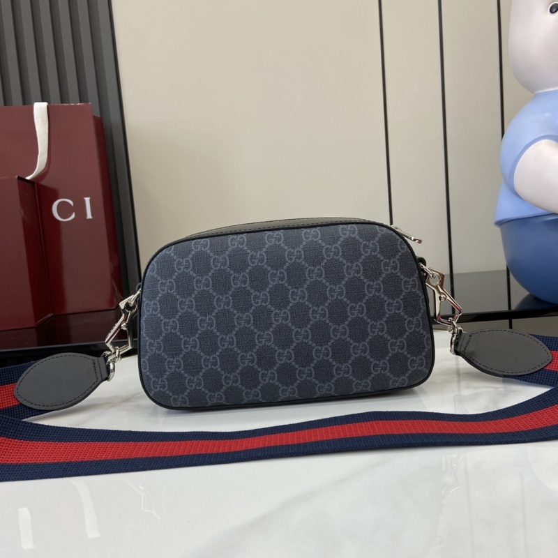Сумка Gucci с монограммой и ремнем