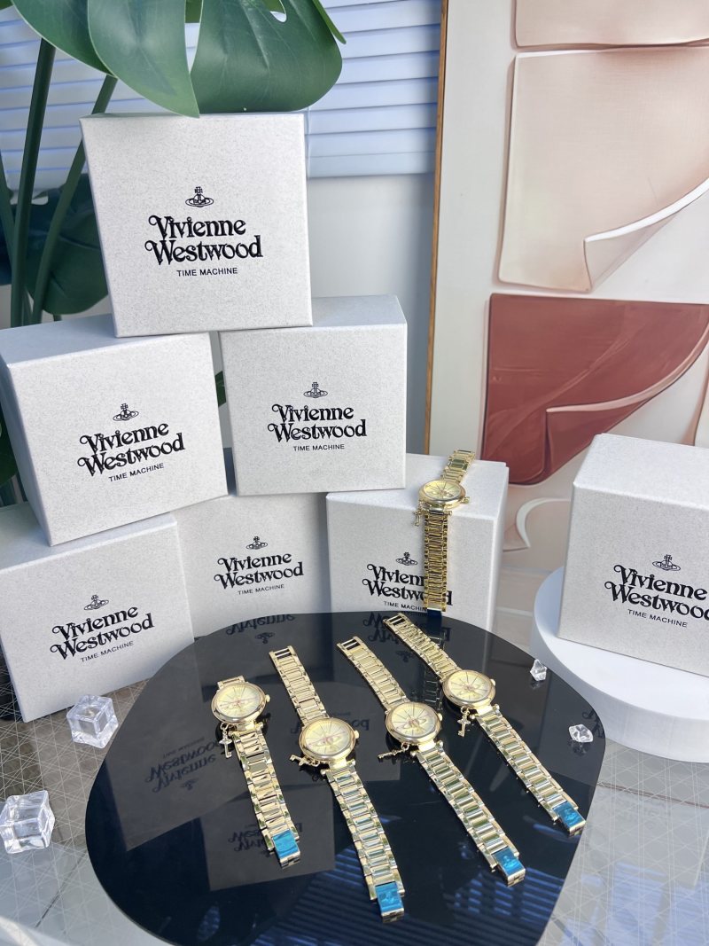 Часы Vivienne Westwood