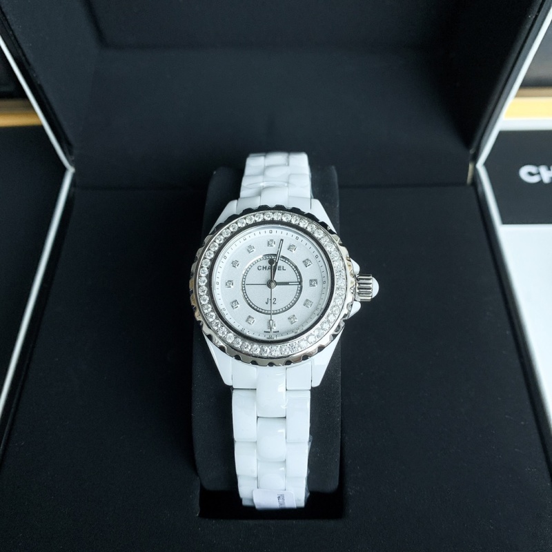 Часы Chanel