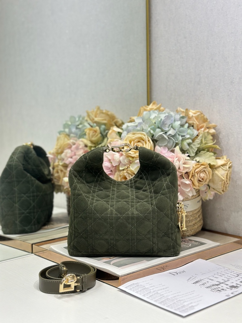 Сумка Dior темно-зеленая с ромбовидной строчкой