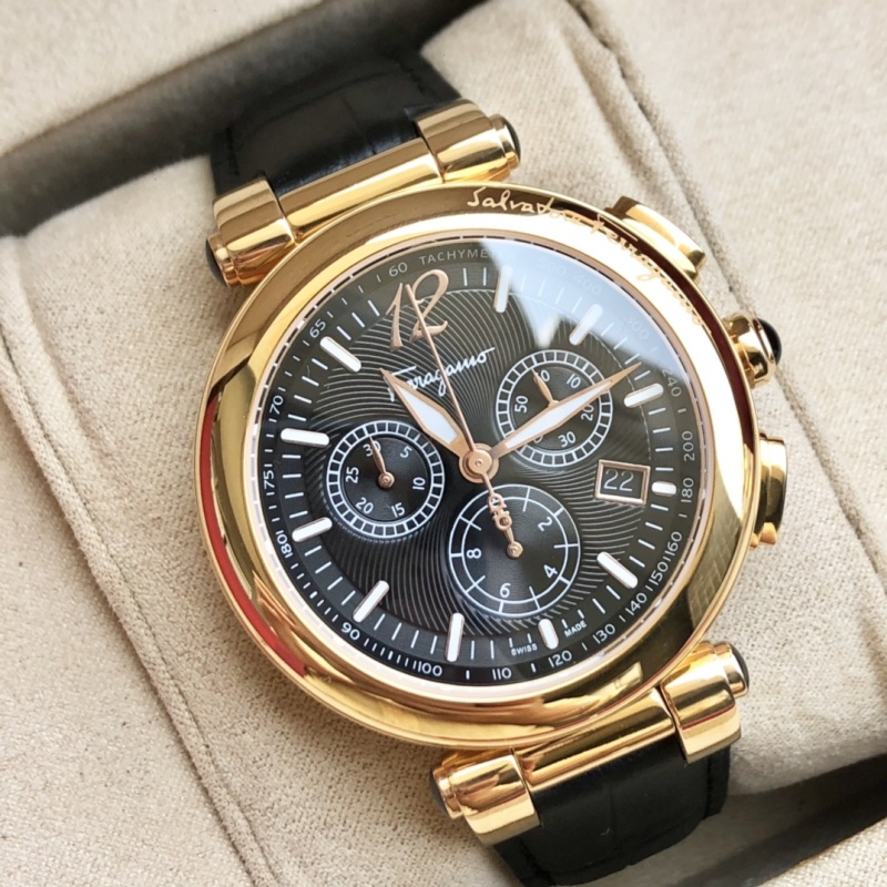 Часы Ferragamo