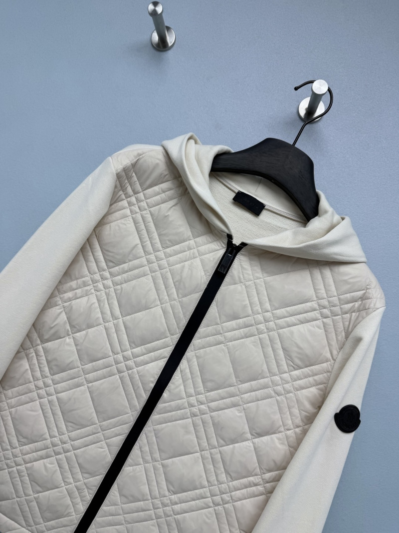 Куртка Moncler с ромбовидной стёганой подкладкой