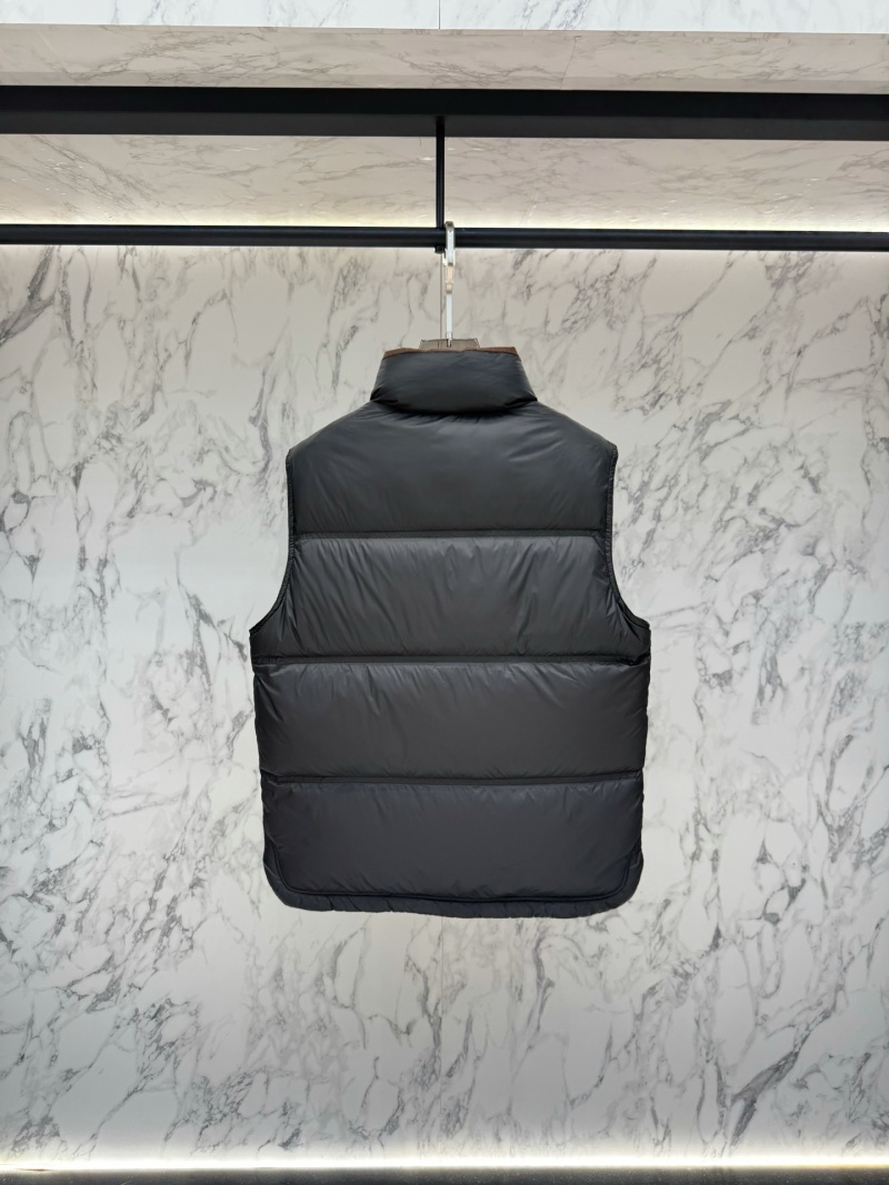 Жилет Moncler