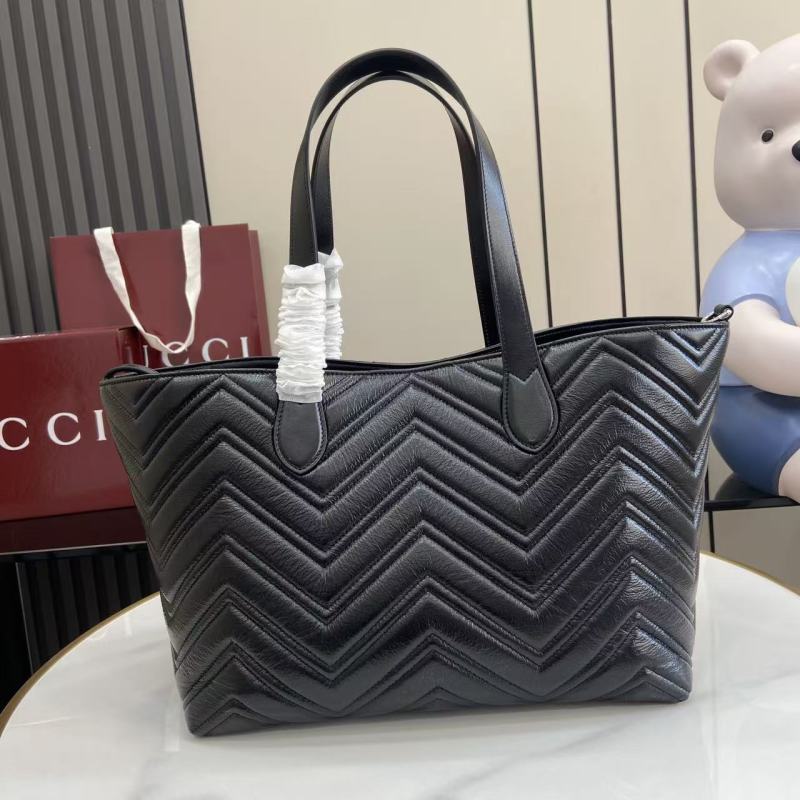 Сумка-тоут Gucci с квилтингом