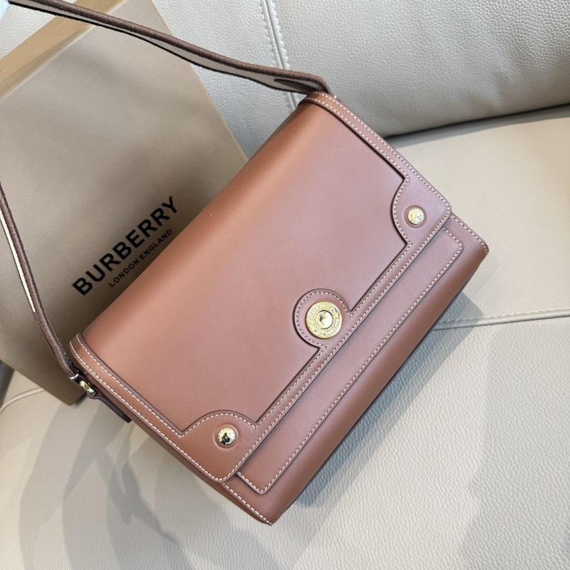 Сумка Burberry из итальянской кожи
