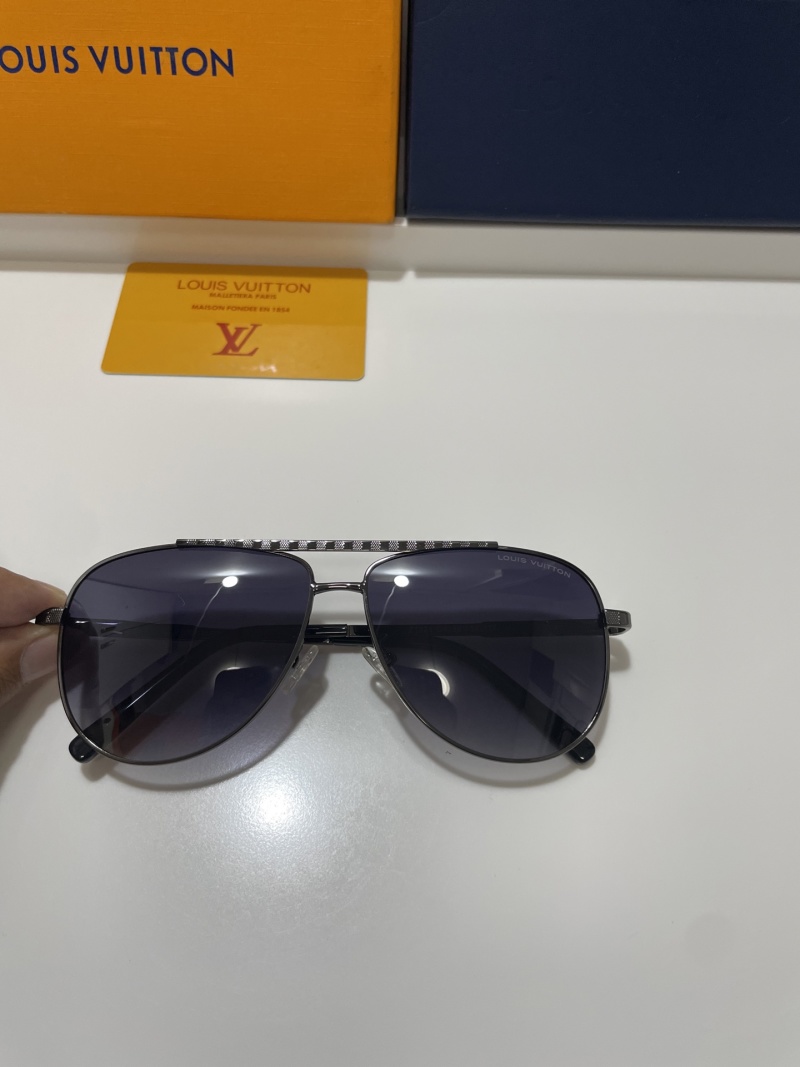 Солнечные очки Louis Vuitton, поляризационные
