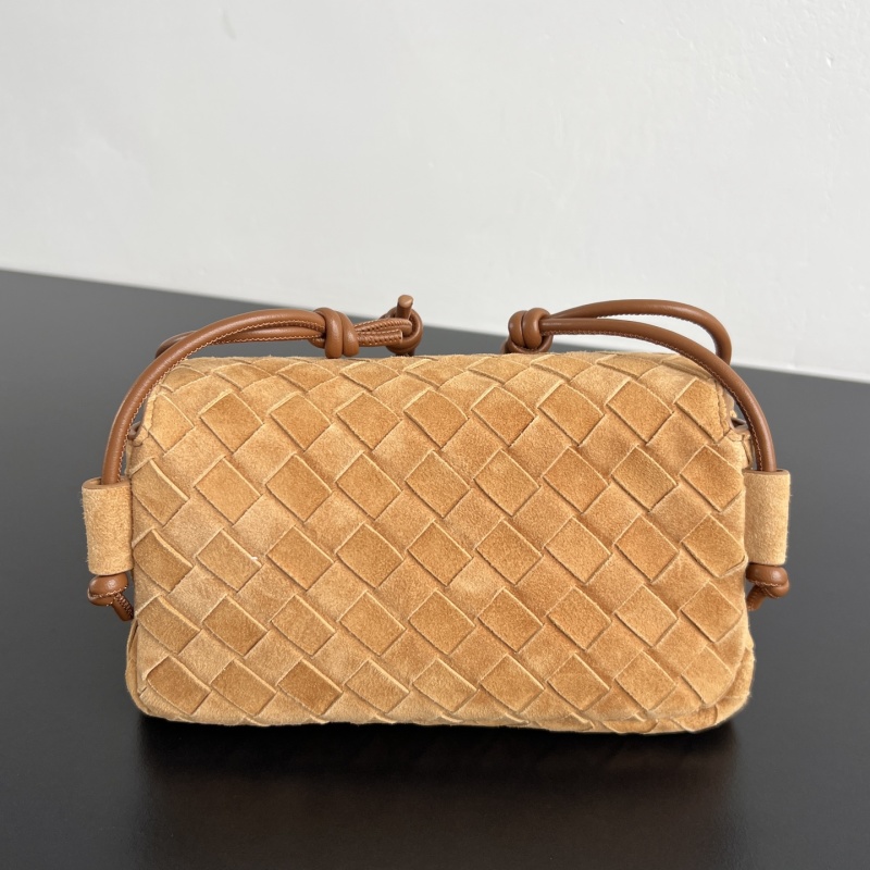 Сумка Bottega Veneta Notturno из замши