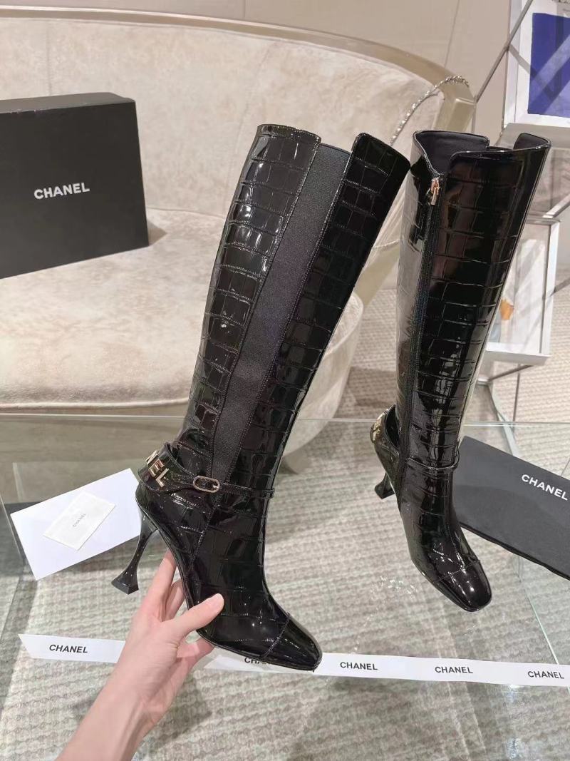 Женские сапоги Chanel с острым носком и каблуком