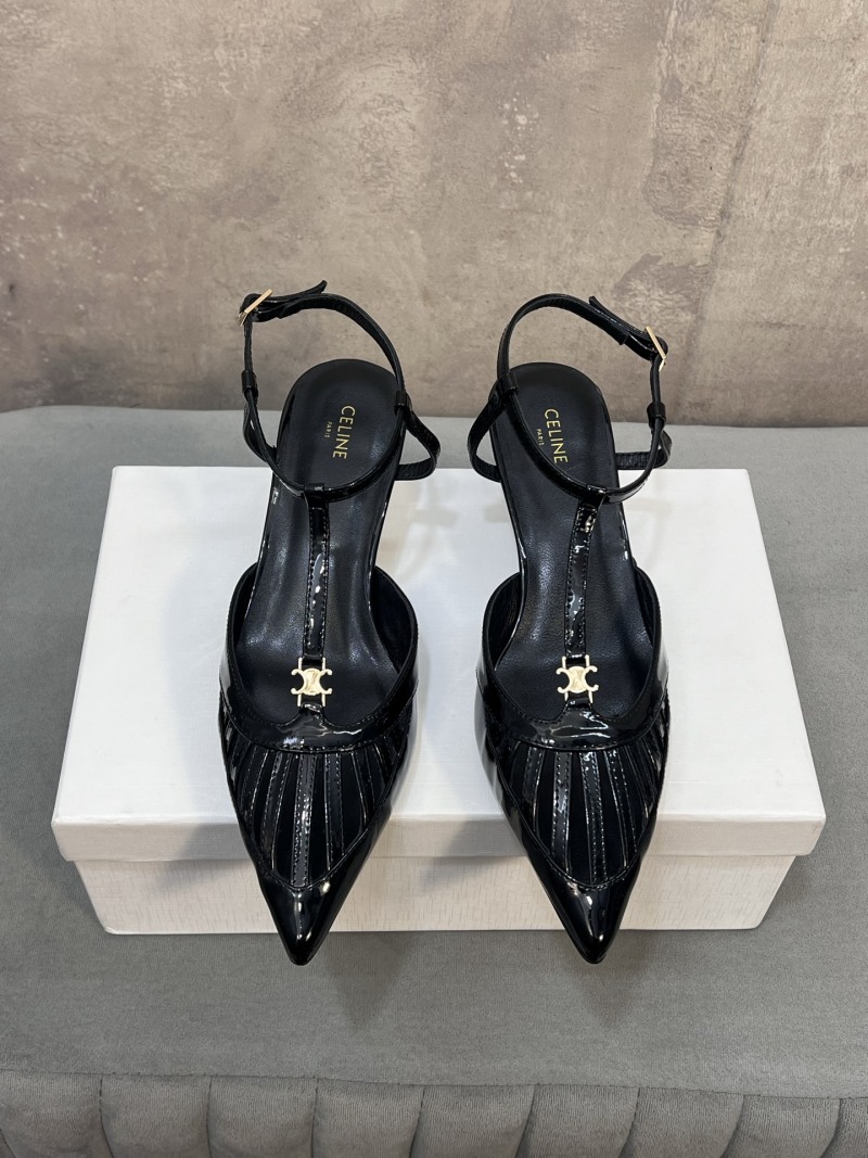 Женские черные лаковые босоножки Celine