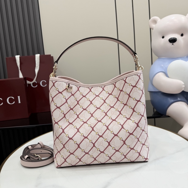 Сумка Gucci с принтом и ремнем