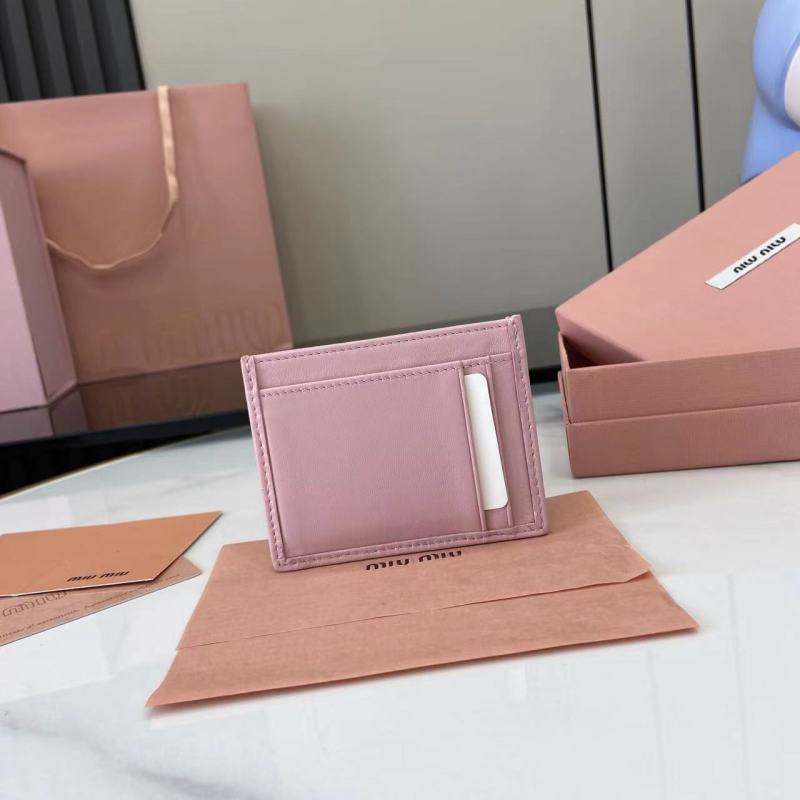 Картхолдер Miu Miu розовый с логотипом