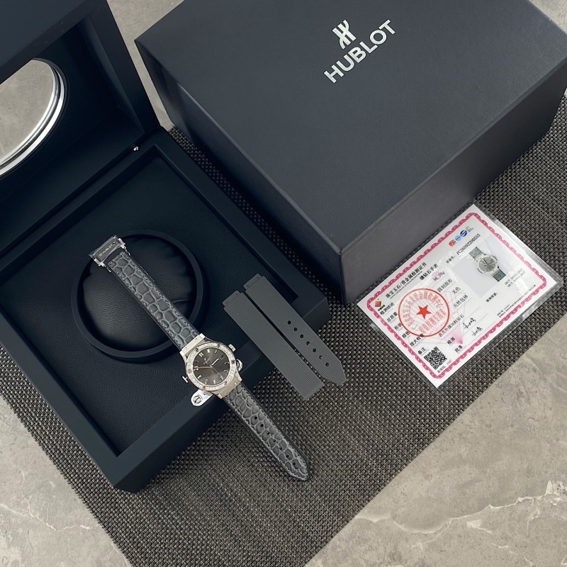 Часы Hublot