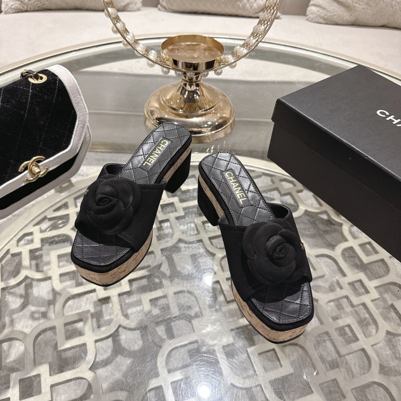 Черные женские сандалии с цветком и платформой Chanel