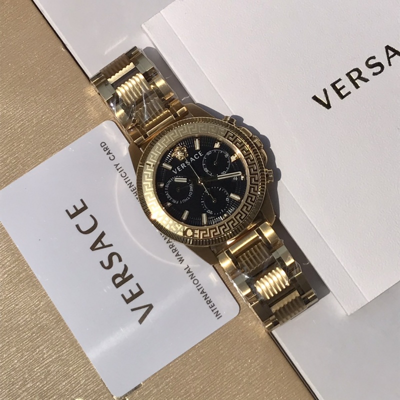 Часы Versace