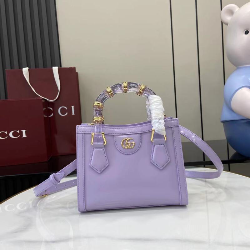 Сумка Gucci с прозрачной ручкой-бамбуком