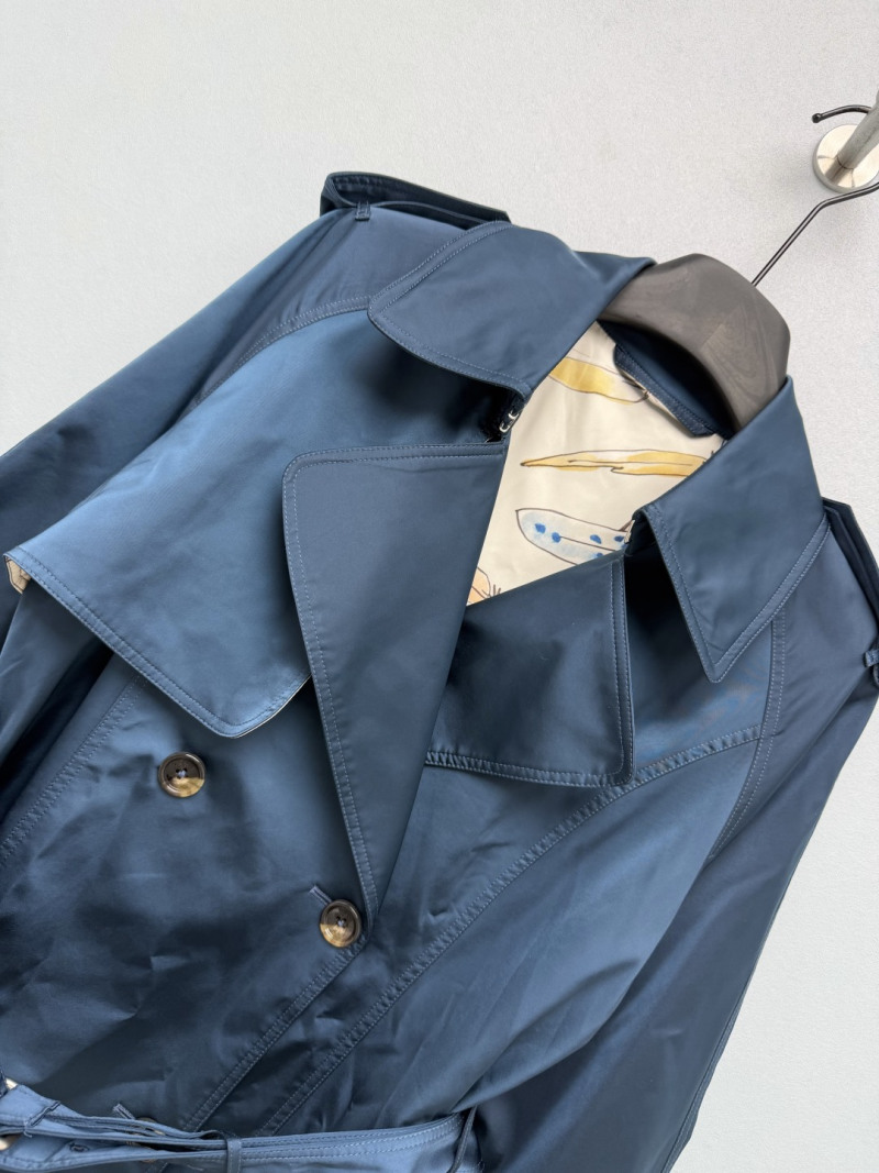 Классическое пальто Burberry с двойной застёжкой