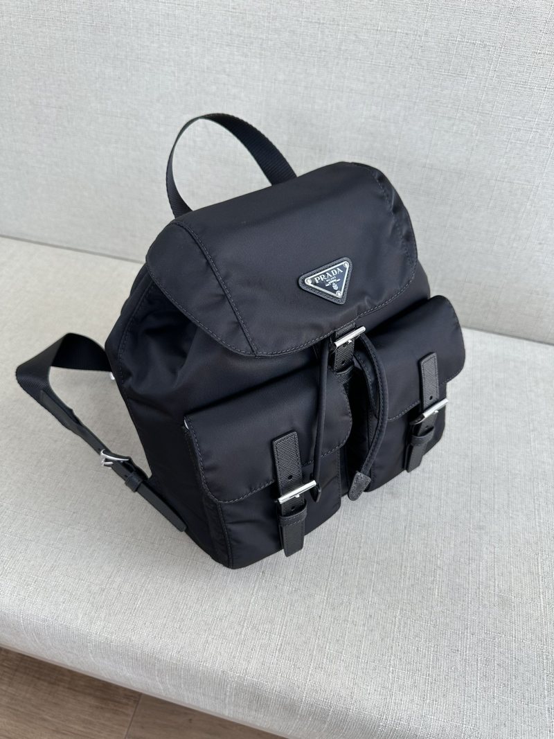 Рюкзак Prada Re-Nylon малый