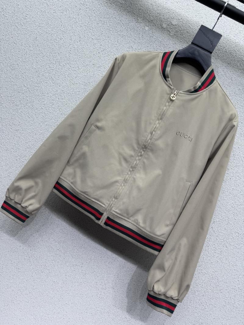 Костюм Gucci с тесьмой