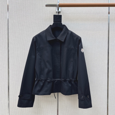 Женский короткий плащ Moncler