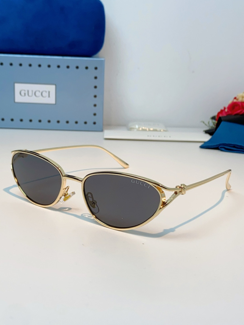 Солнцезащитные очки Gucci P100