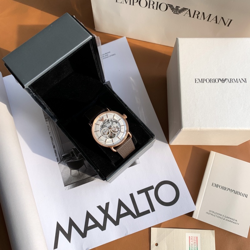 Часы Armani