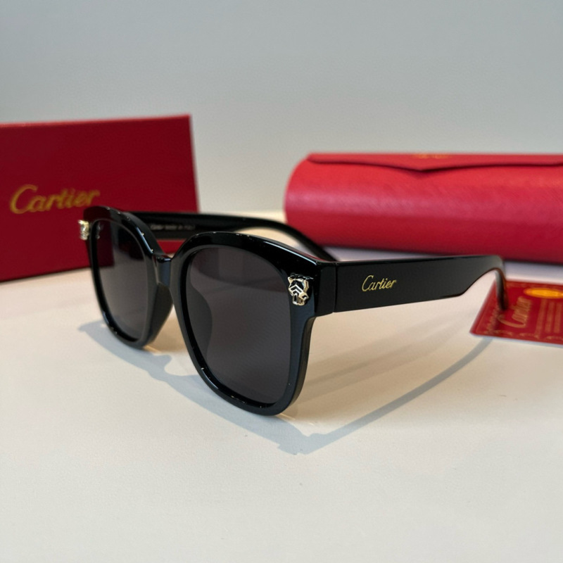 Солнцезащитные очки Cartier