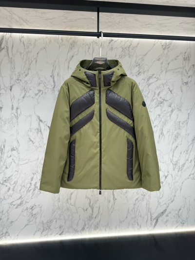 Пуховик Moncler