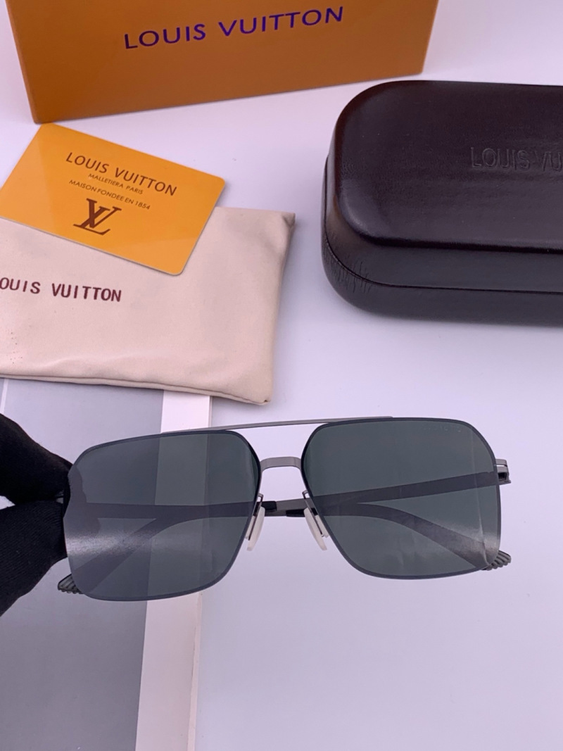 Солнцезащитные очки Gucci модель G2514