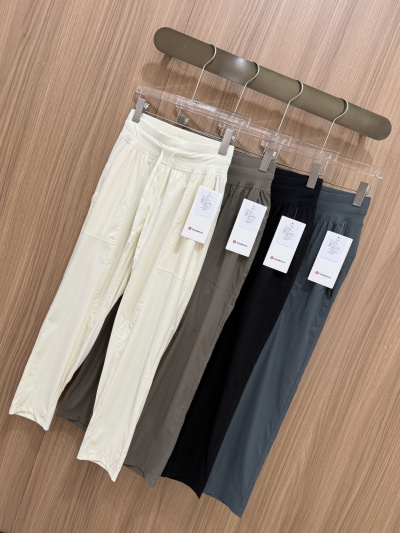 Брюки Lululemon